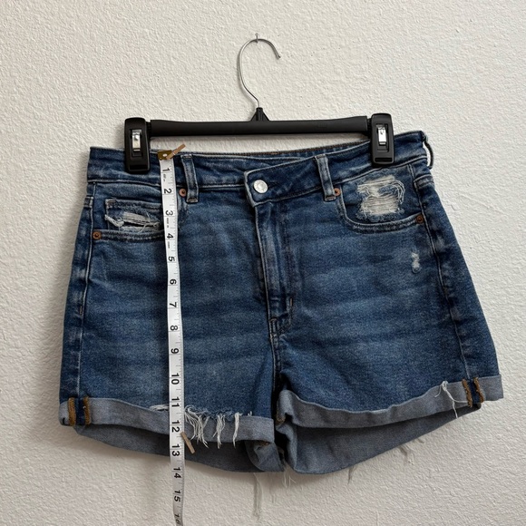 American Eagle AE Stretch Mom Short Distressed Denim Dark Blue Jean size 8 - Picture 6 of 9
